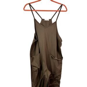Shop Stevie jumpsuit romper Size small  Sleeveless Pockets brown